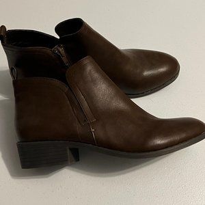 American Rag Womens Cadee Solid Ankle Booties - Brown - Size 9.5